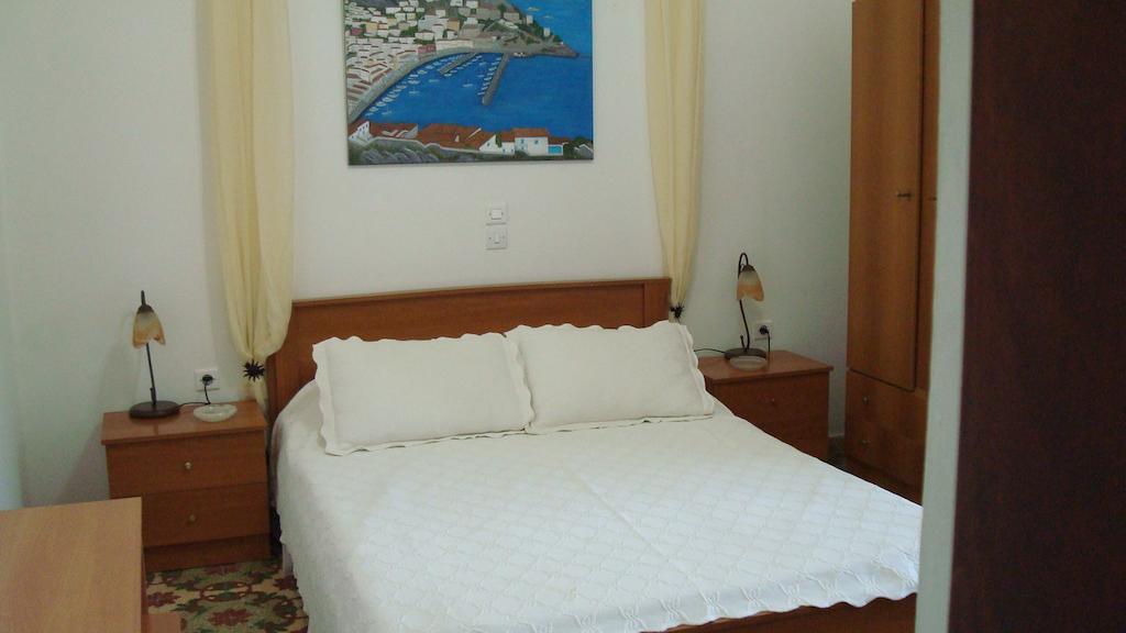 Spalieri Rooms Ýdra Rom bilde
